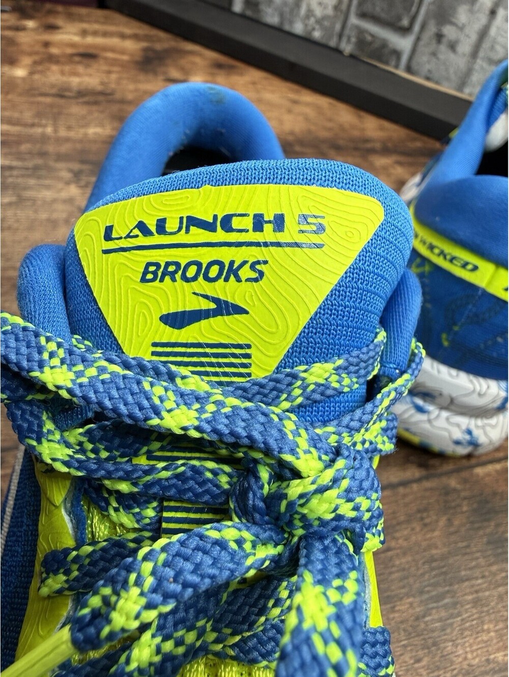 Brooks Launch 5 Boston Marathon Blue Lace-Up Men's Sneaker 1202661B417 - Picture 6 of 7